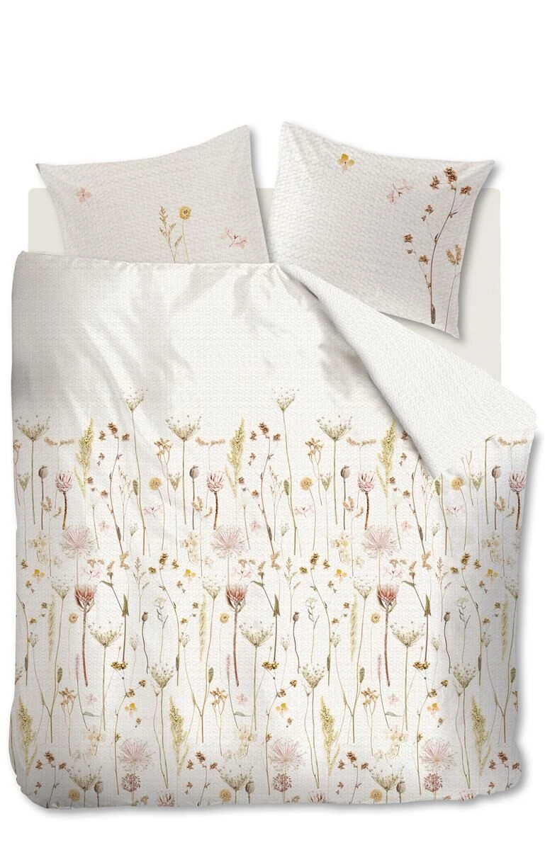 At Home By Beddinghouse Flower Blush Bettwäsche Naturel 1 At Home By Beddinghouse Flower Blush Bettwäsche Naturel