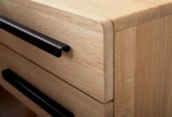 Nachttisch Balance Curve Mit Schwarzen Metallgriffen -Deutschland Vtwonen Verkaufs-Shop balance tender sfeer nk 026 2