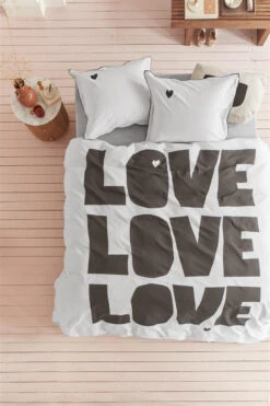 Vtwonen Bold Love Bettwäsche Naturell -Deutschland Vtwonen Verkaufs-Shop bold love natural de uv 135x200 0
