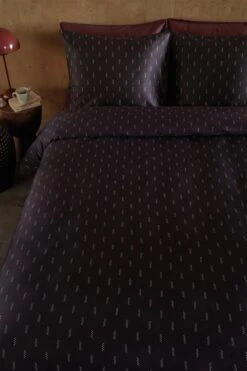 Vtwonen Crops Bettwäsche Dunkelrot -Deutschland Vtwonen Verkaufs-Shop crops dark red 60 online large