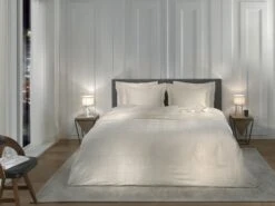 Heckett & Lane Diamante Bettwäsche Beige -Deutschland Vtwonen Verkaufs-Shop heckett lane dekbedovertrek katoen satijn diamante off white sfeer 1