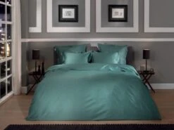 Heckett & Lane Punto Bettwäsche Mineral Grün 7 Heckett & Lane Punto Bettwäsche Mineral Grün -Deutschland Vtwonen Verkaufs-Shop heckett lane dekbedovertrek katoen satijn punto mineral green sfeer 1