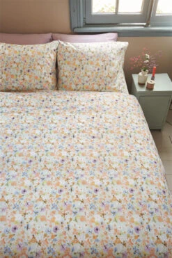 Ariadne At Home Lots Of Flowers Bettwäsche Multi -Deutschland Vtwonen Verkaufs-Shop lots of flowers pastel de uv 135x200 60